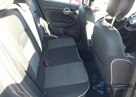 2018 Fiat 500X Pop Fwd из США, поврежденный, VIN ZFBCFXAB7JP684691